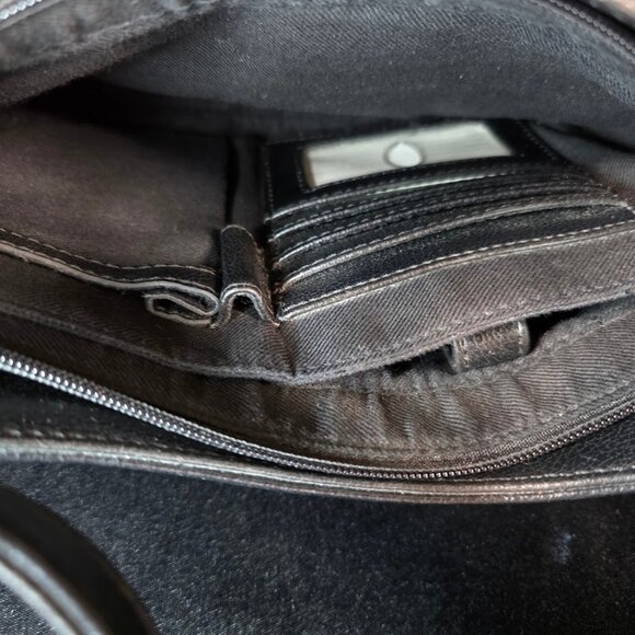 LIZ CLAIBORNE Black Leather Shoulder Bag - Picture 12 of 15